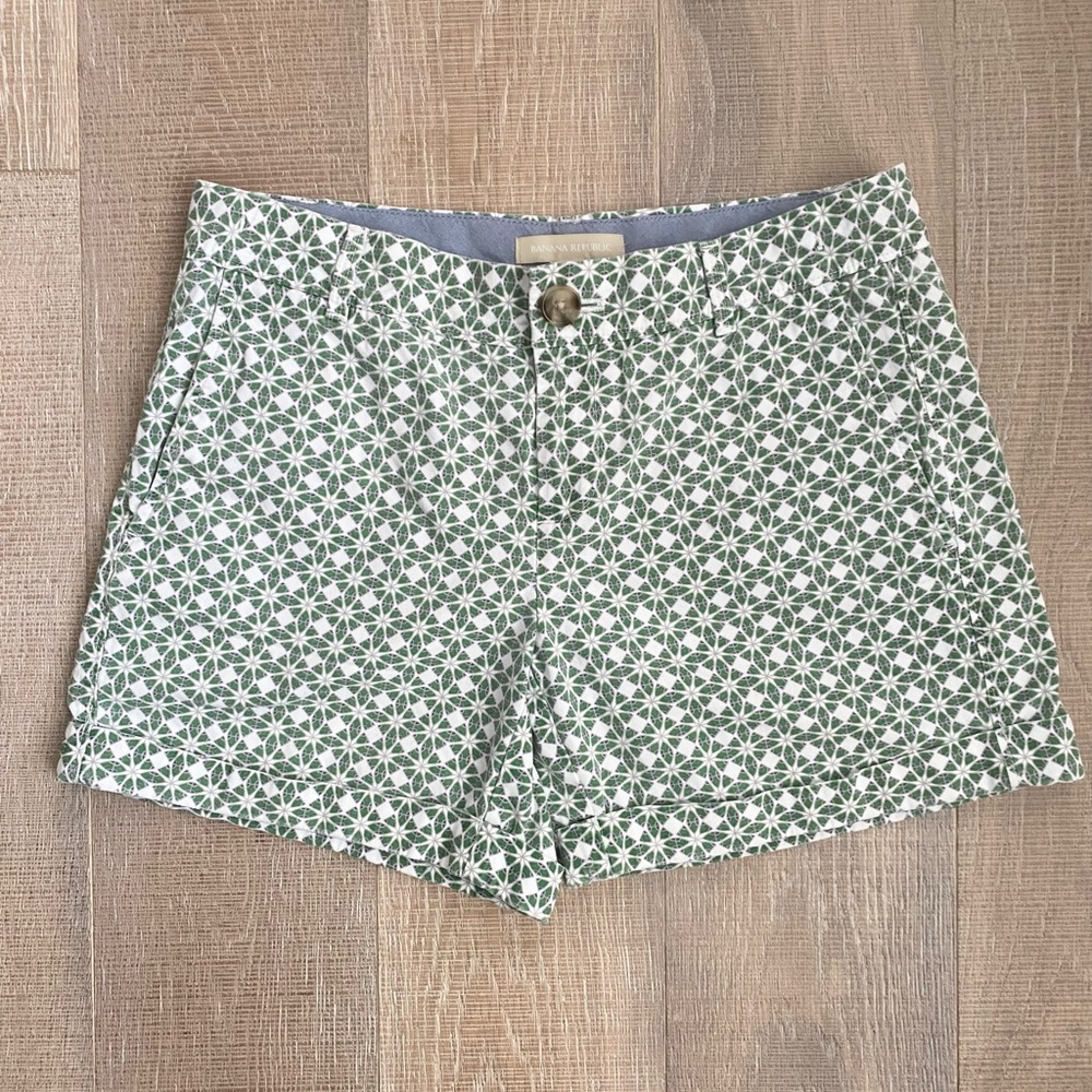 Banana Republic High Waist Green Patterned Shorts